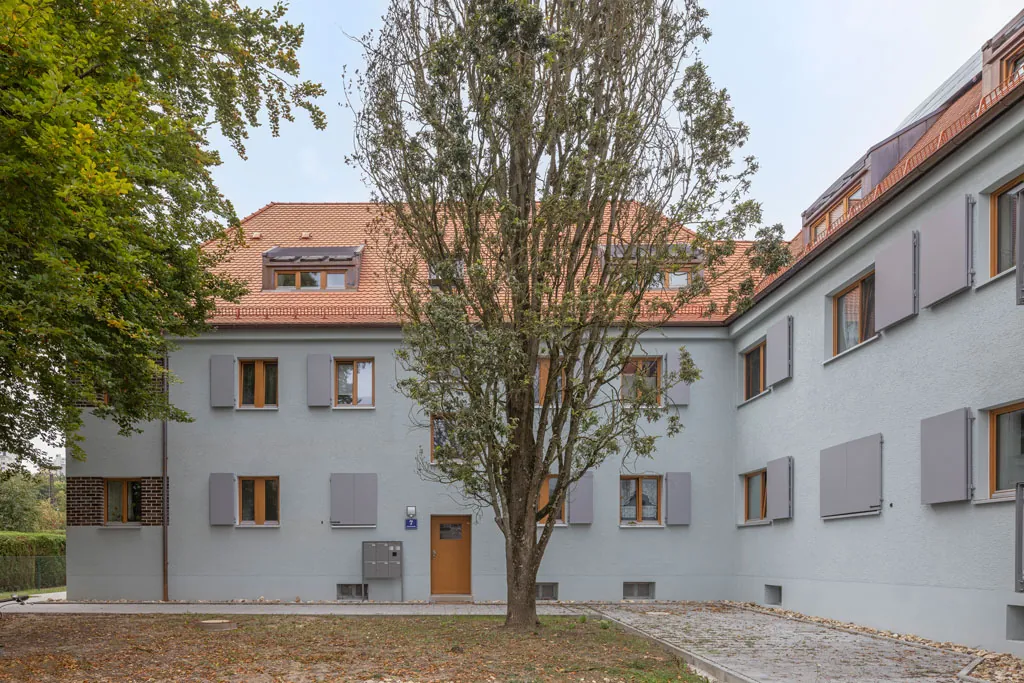 Ulmenstraße 1,3,5,7