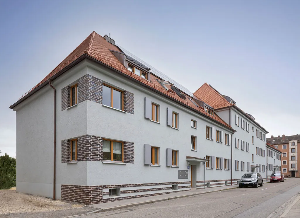 Ulmenstraße 1,3,5,7